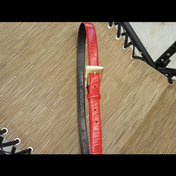 Liz Clairborne Red leather belt - Picture 2 of 8
